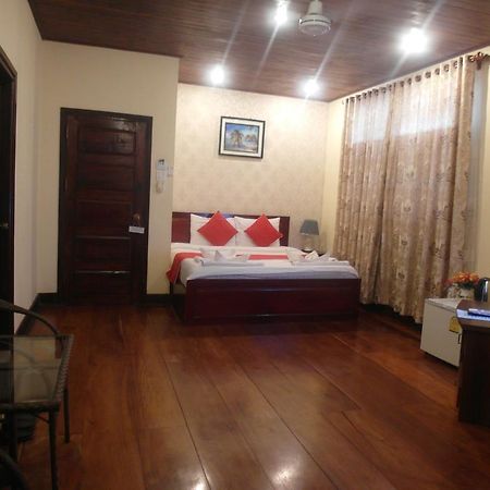 לואנג פרבאנג Mekong Sunset View Hotel מראה חיצוני תמונה