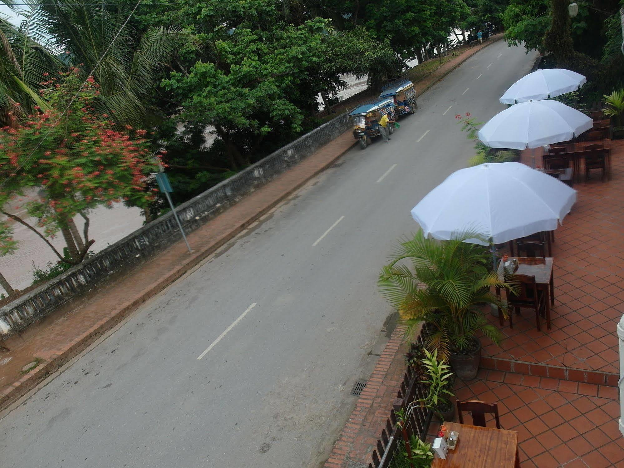 לואנג פרבאנג Mekong Sunset View Hotel מראה חיצוני תמונה